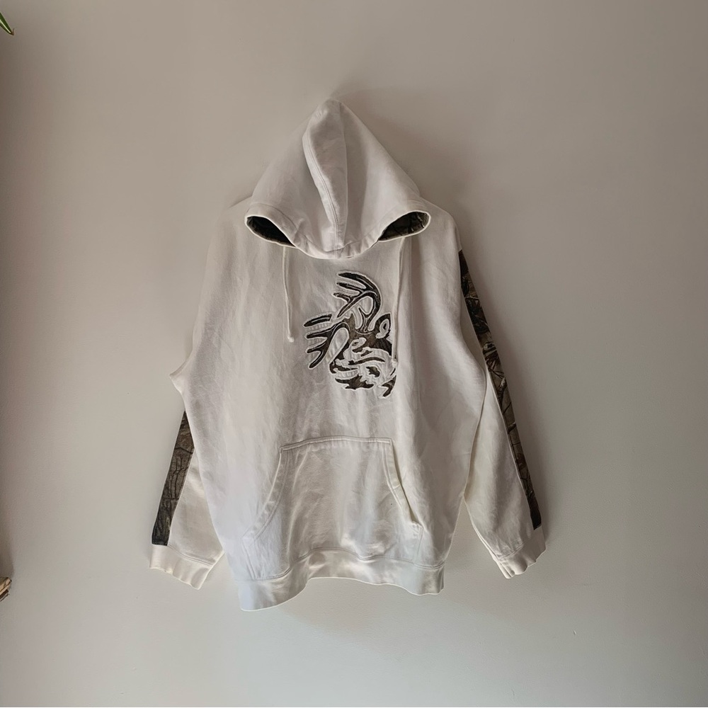 Legendary Whitetails White Hoodie REALTREE Camo Accents